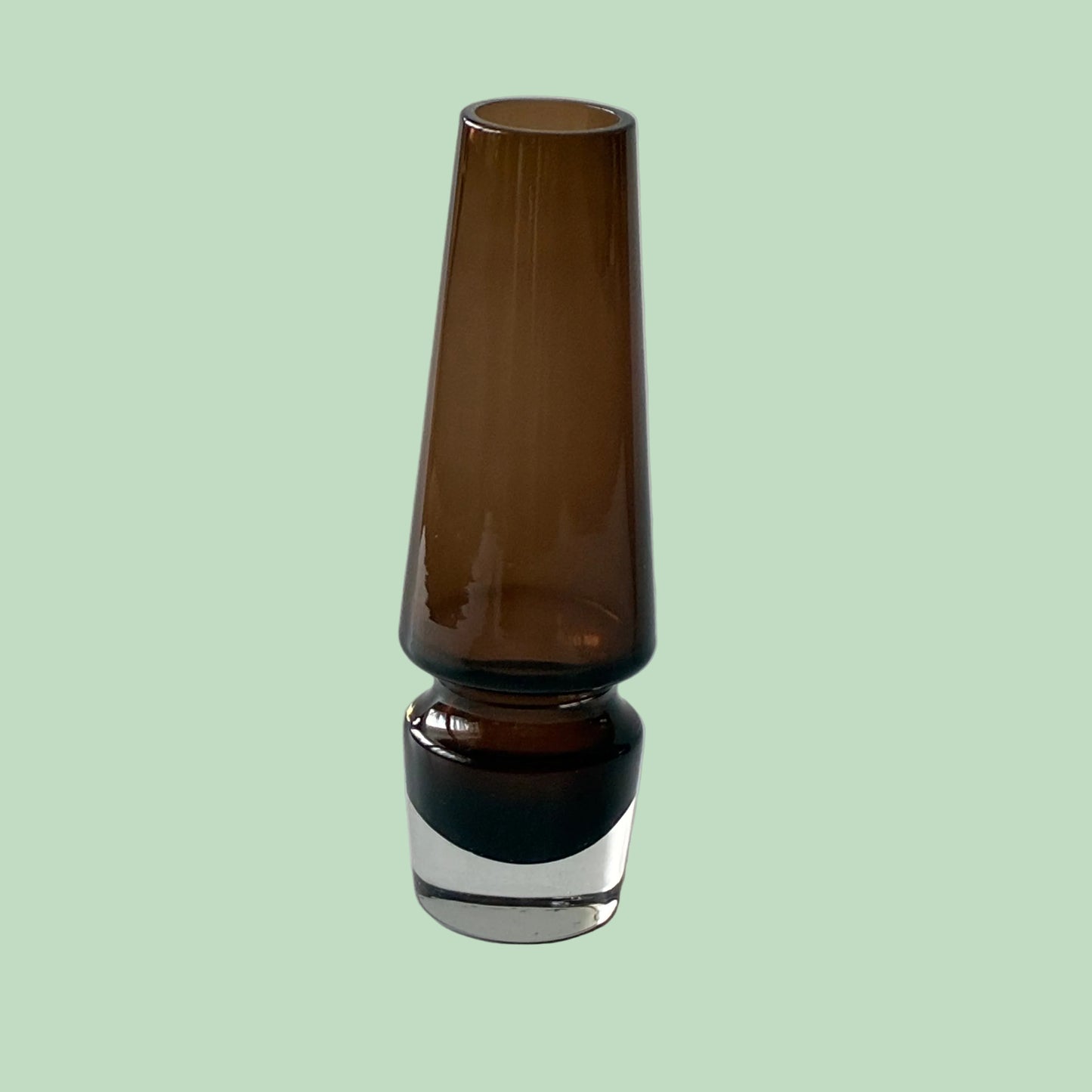Riihimaen-lasi-ruskea-maljakko