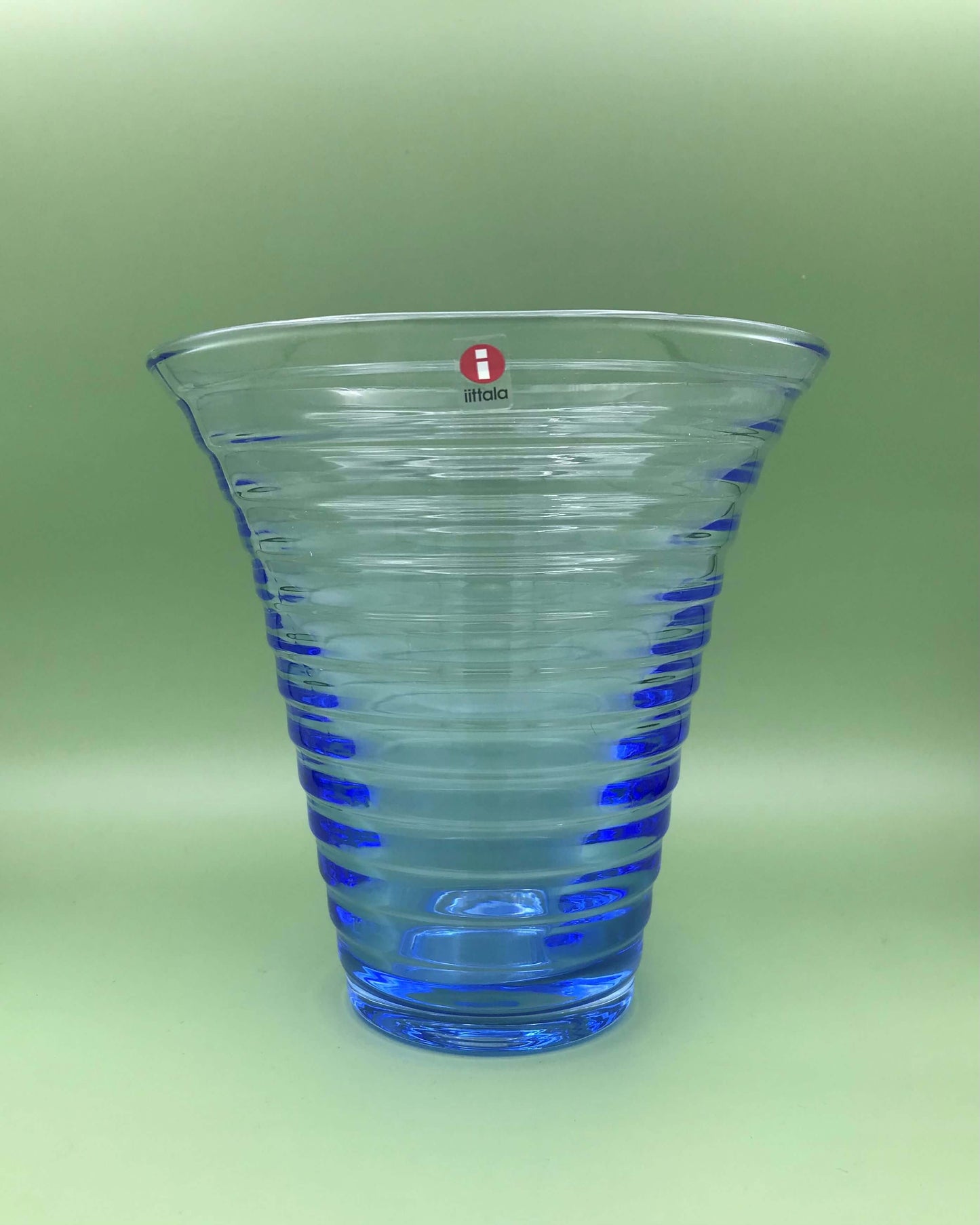 iittala-aino-aalto-maljakko-vaaleansininen