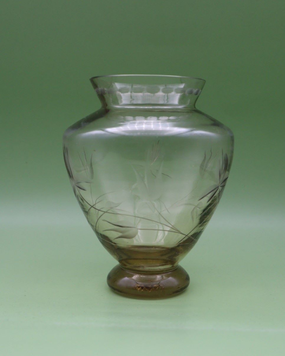 kumela-maljakko-hiottu-ruskea