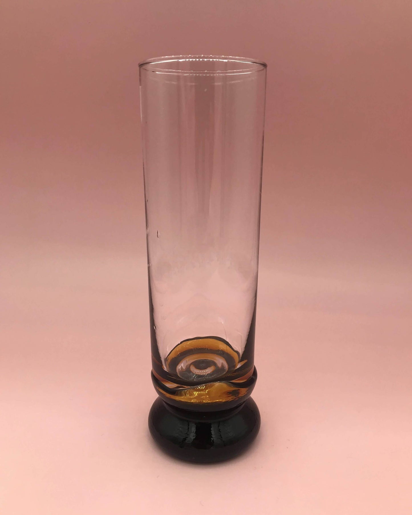 humppila-juomalasi-korkea-ruskea-kirkas