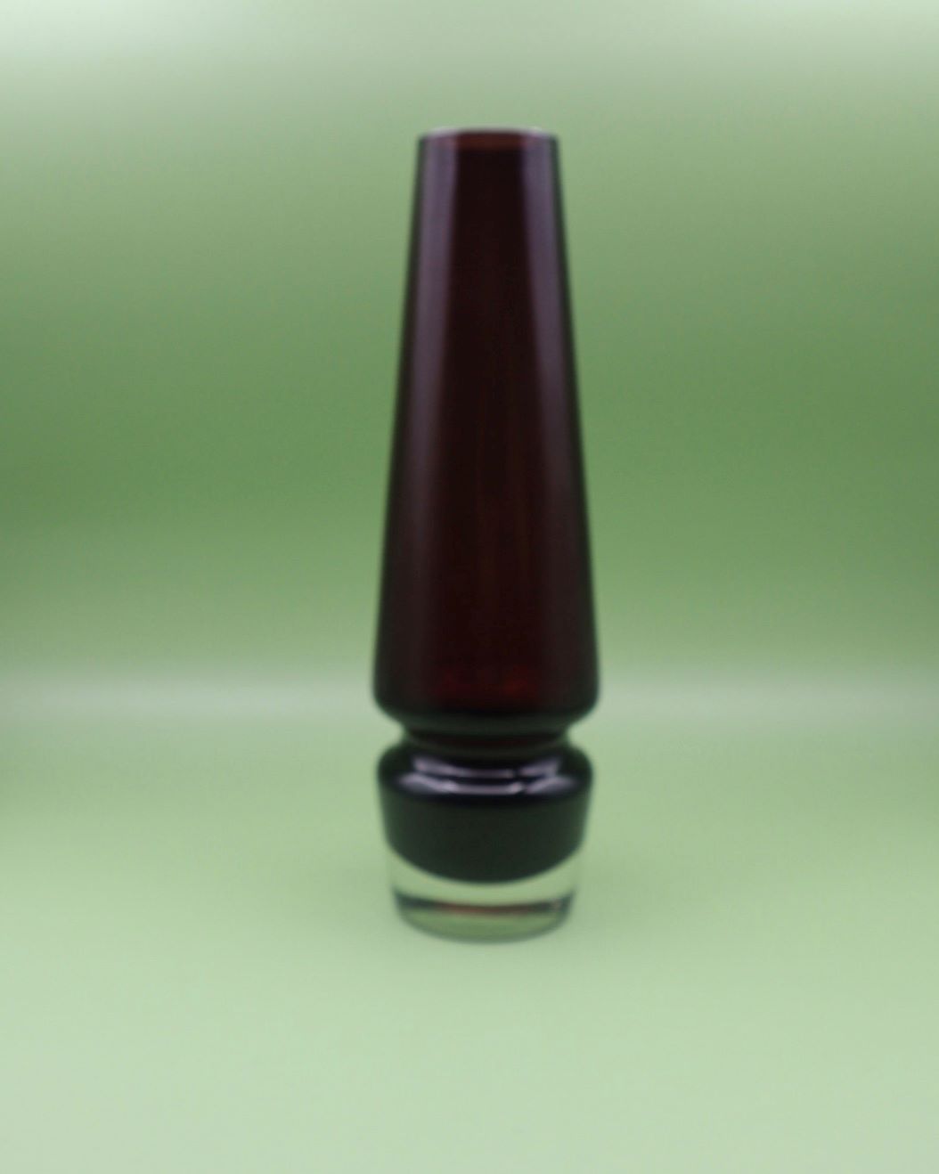 riihimaen-lasi-lila-maljakko