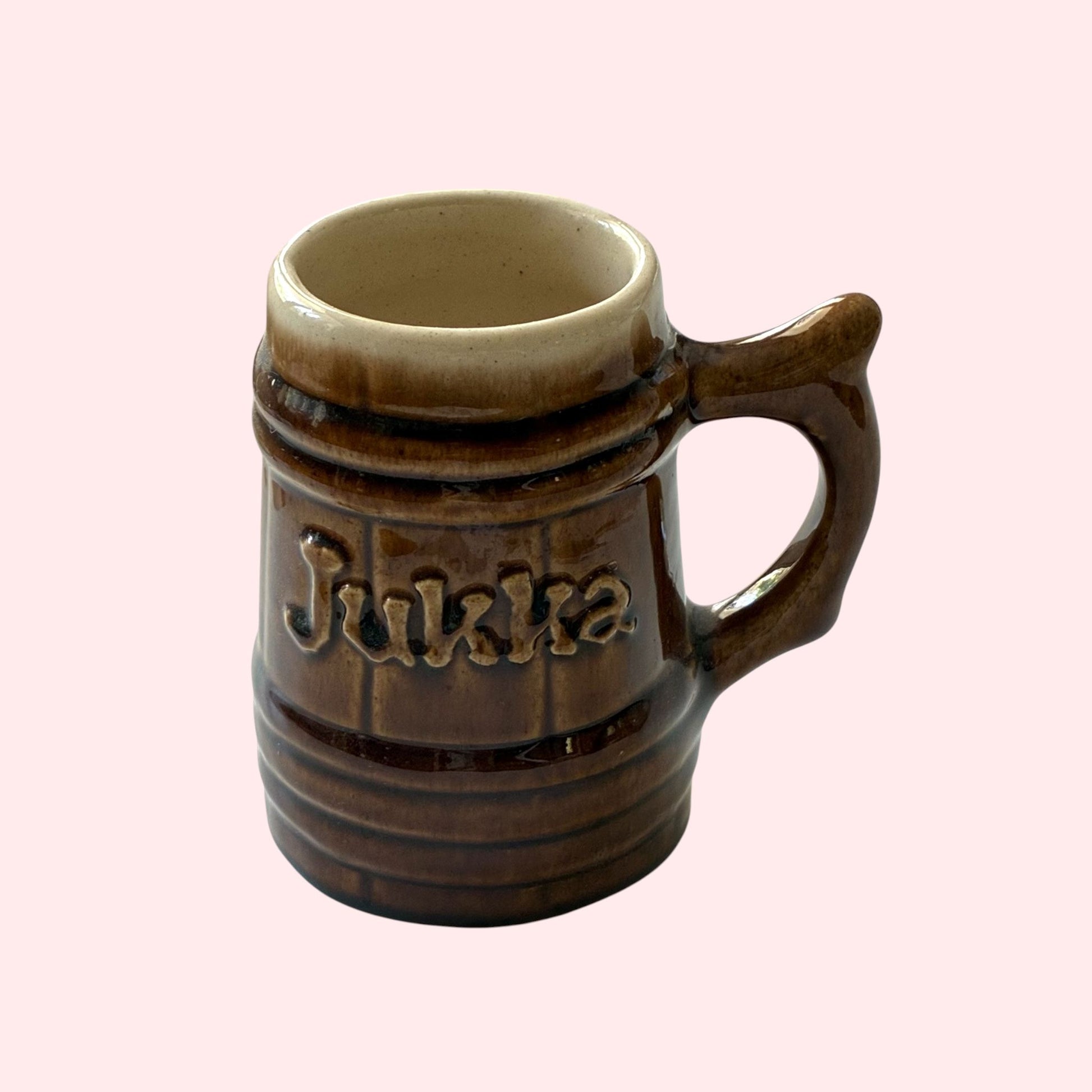 Kupittaan-savi-tuoppi-jukka