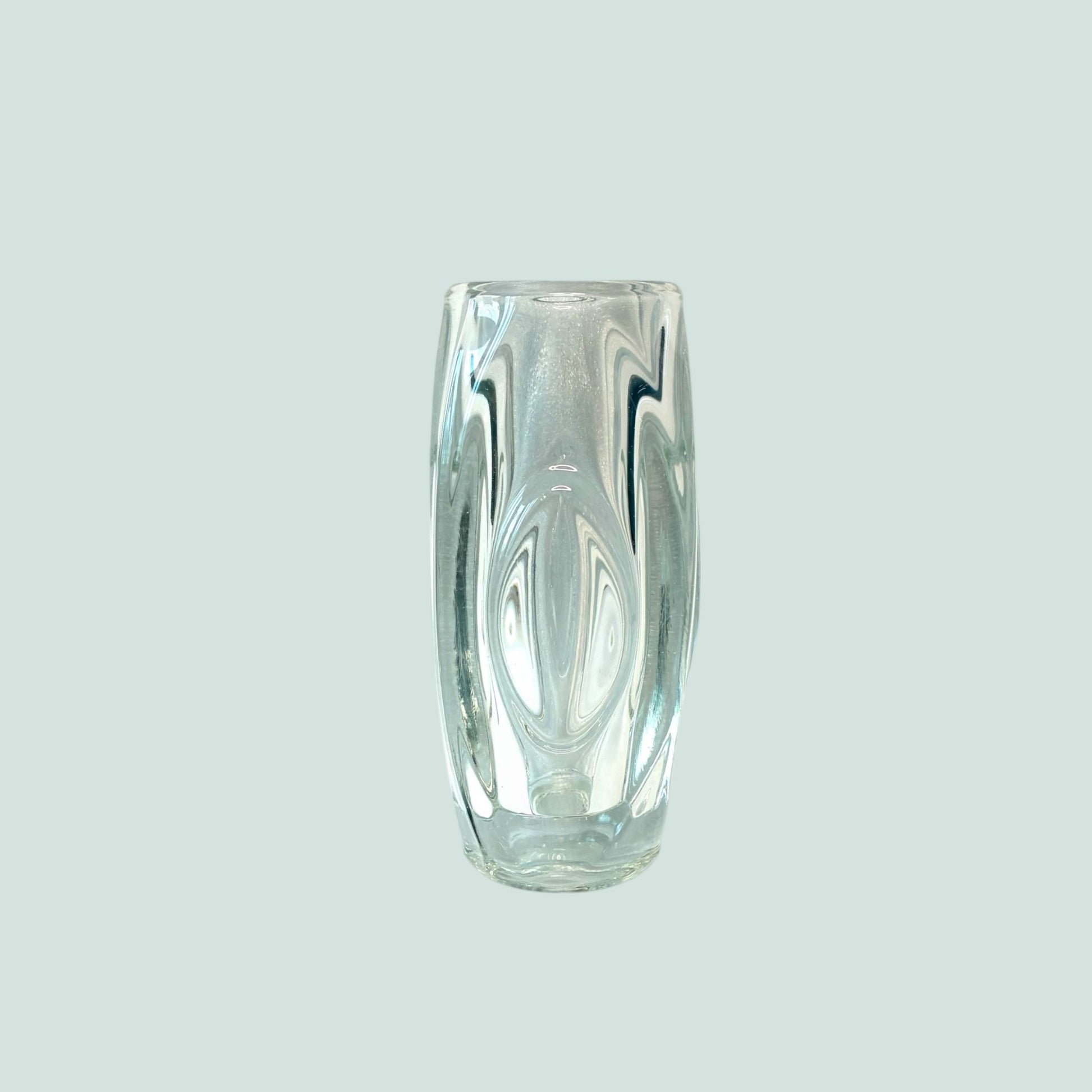 Lens-vase-small-clear