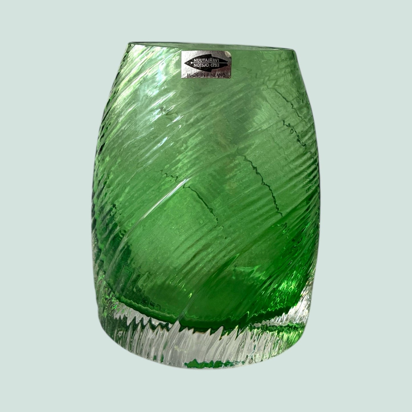 Nuutajarven-lasi-maljakko-1407-pieni-vihrea