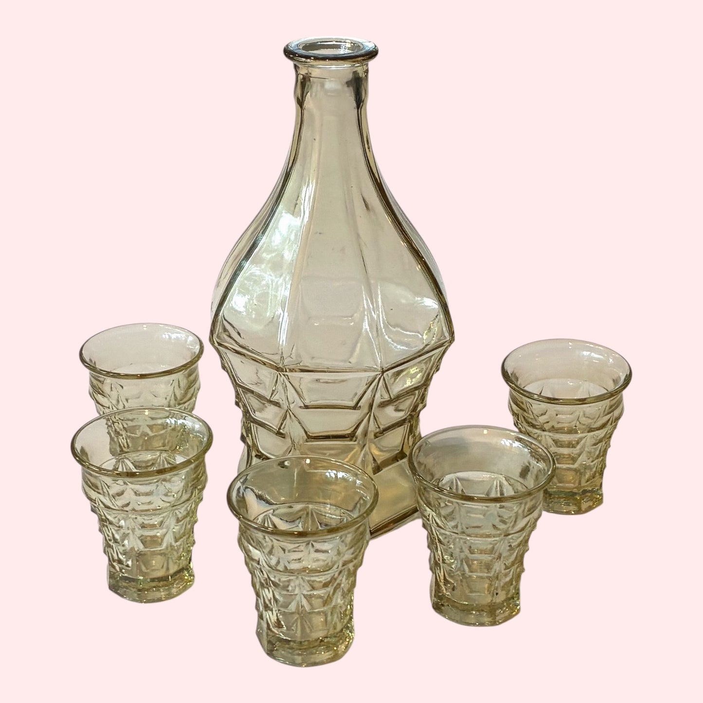 Riihimaki-karahvi-ja-lasit