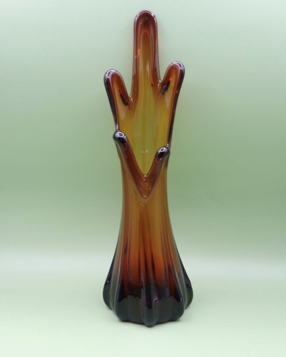 glass-bud-vase-ambet