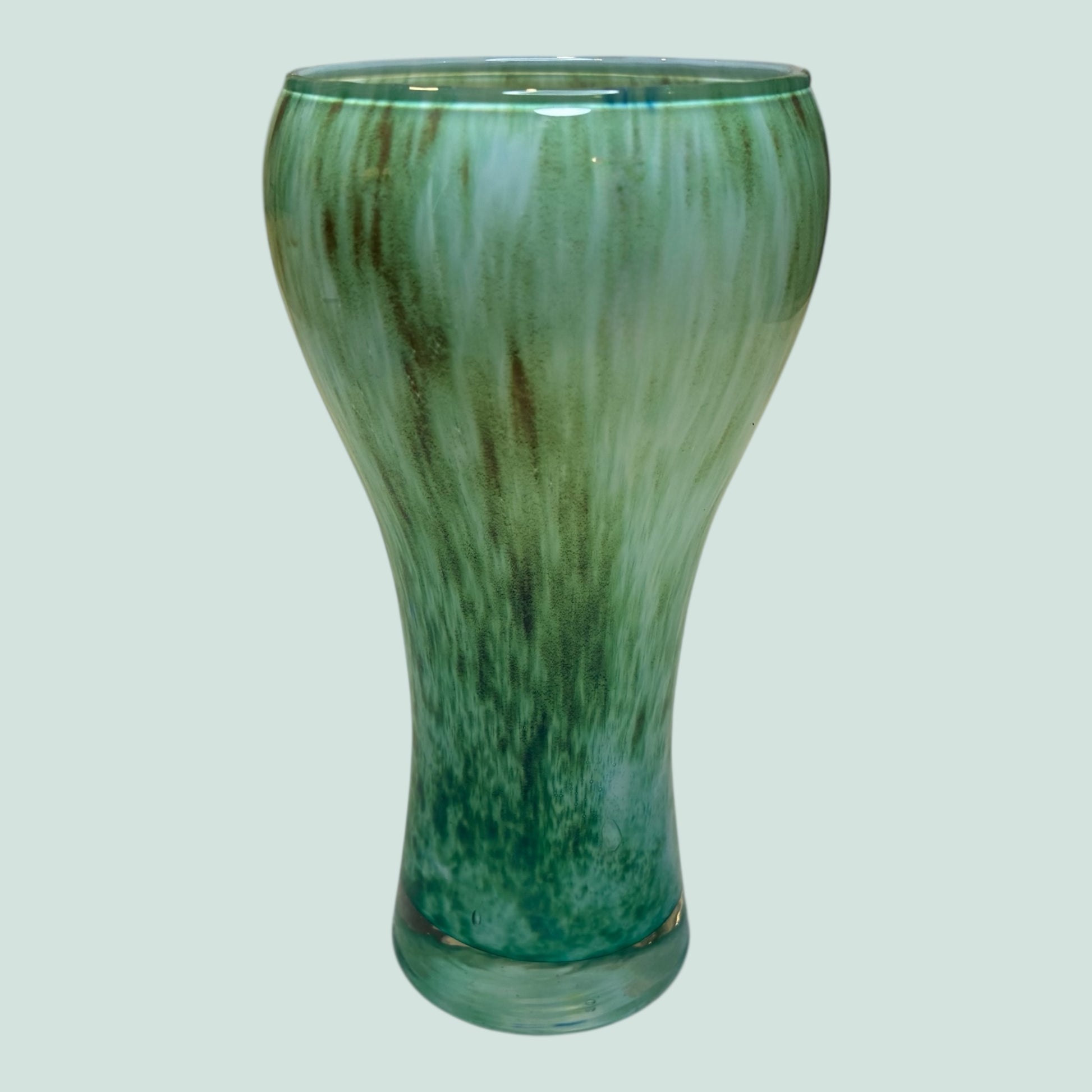 nuutajarven-lasi-pastoraali-maljakko-pieni-vihreanruskea